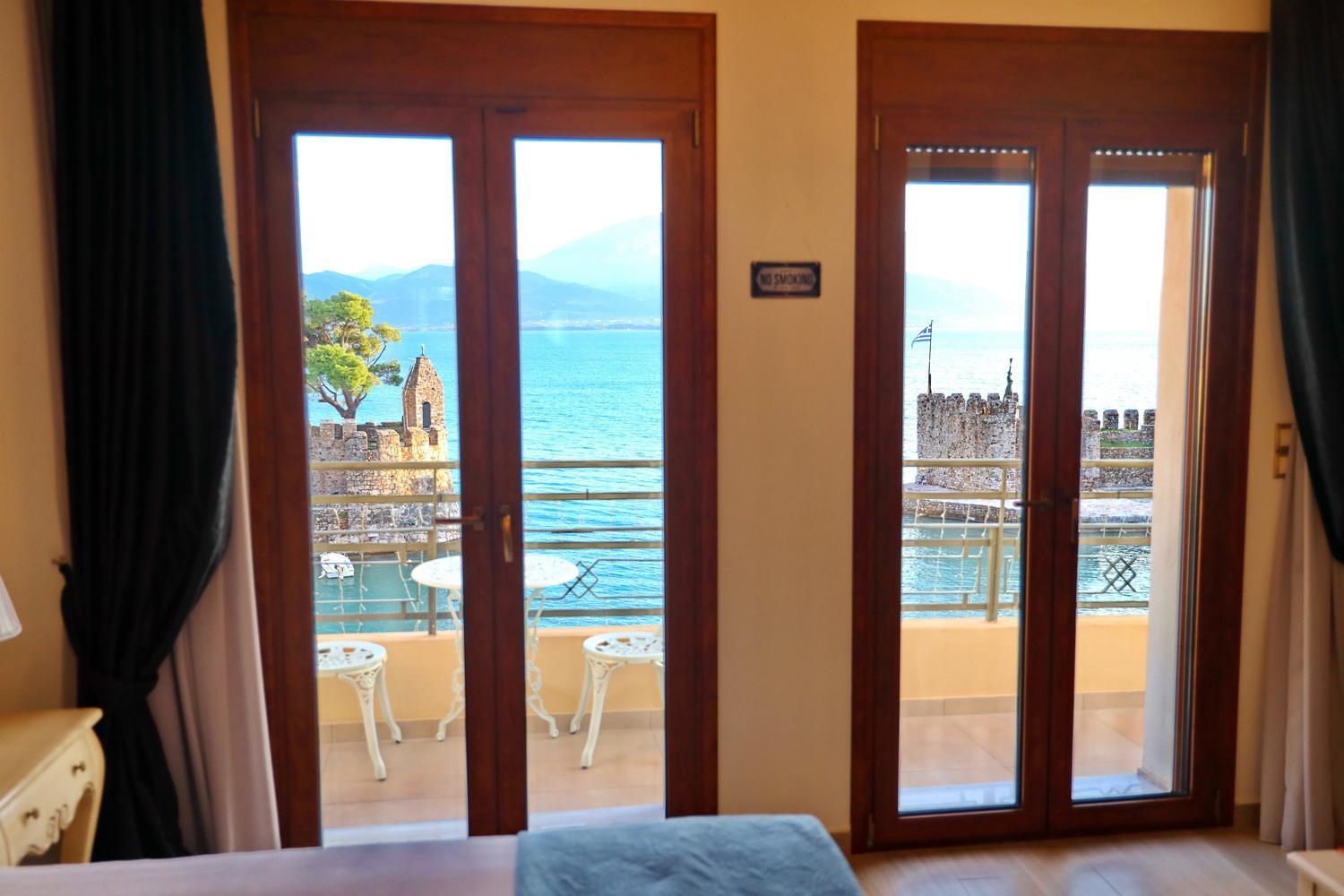 Vip Lepanto Port Suites Nafpaktos Exterior foto