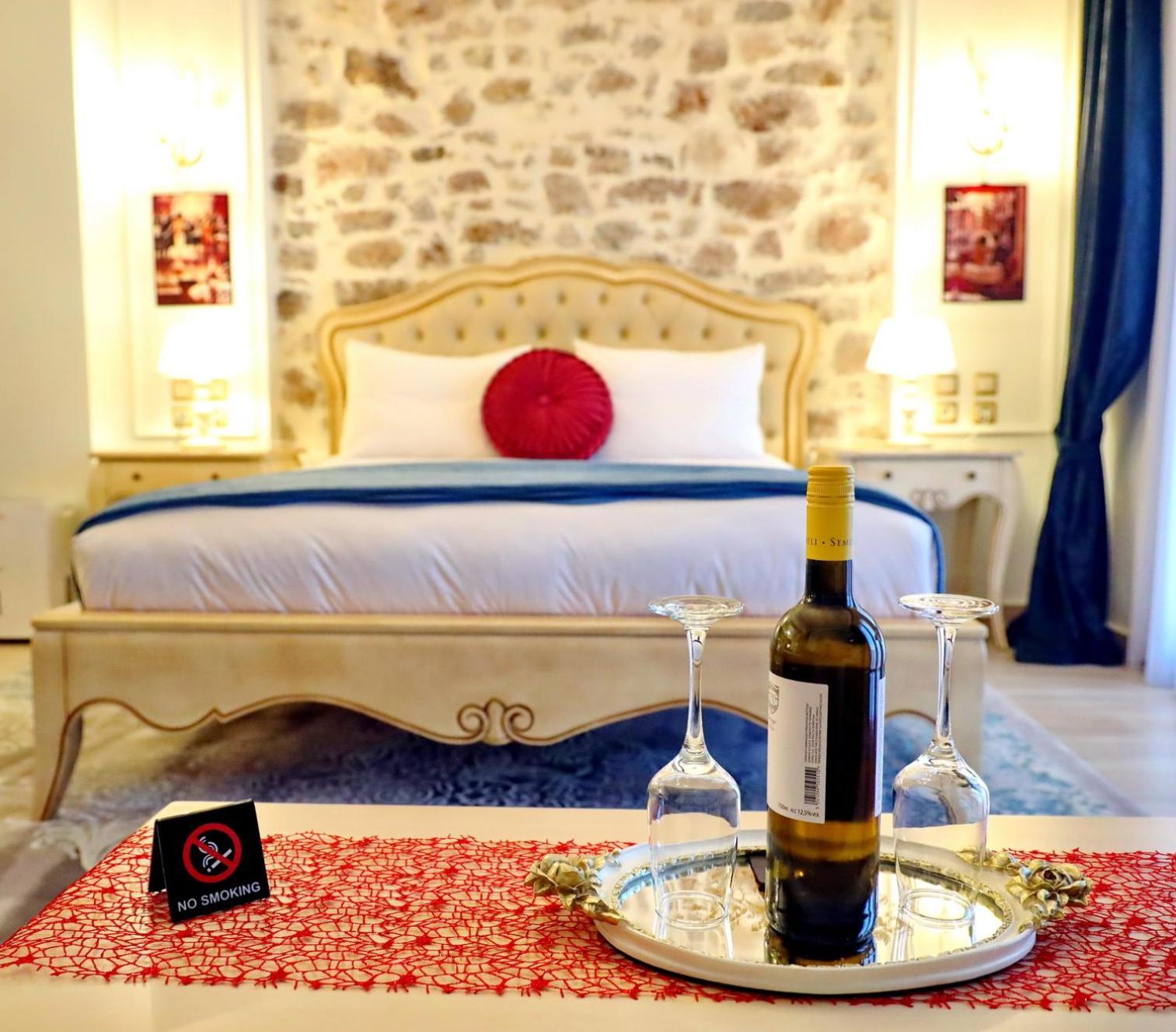 Vip Lepanto Port Suites Nafpaktos Exterior foto